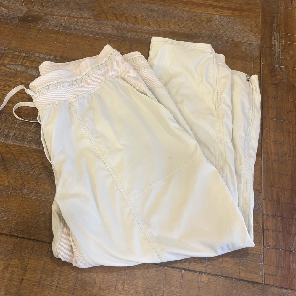 Lululemon Mid Rise Dance Studio Cropped Pants, Ivory - Picture 6 of 7
